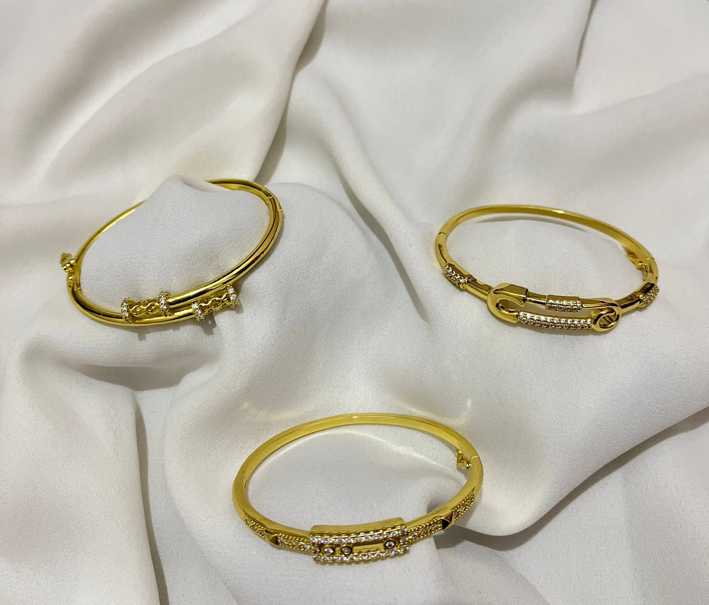 ENSEMBLE 3 BRACELETS + COLLIER ANGE D'AMOUR GRATUIT